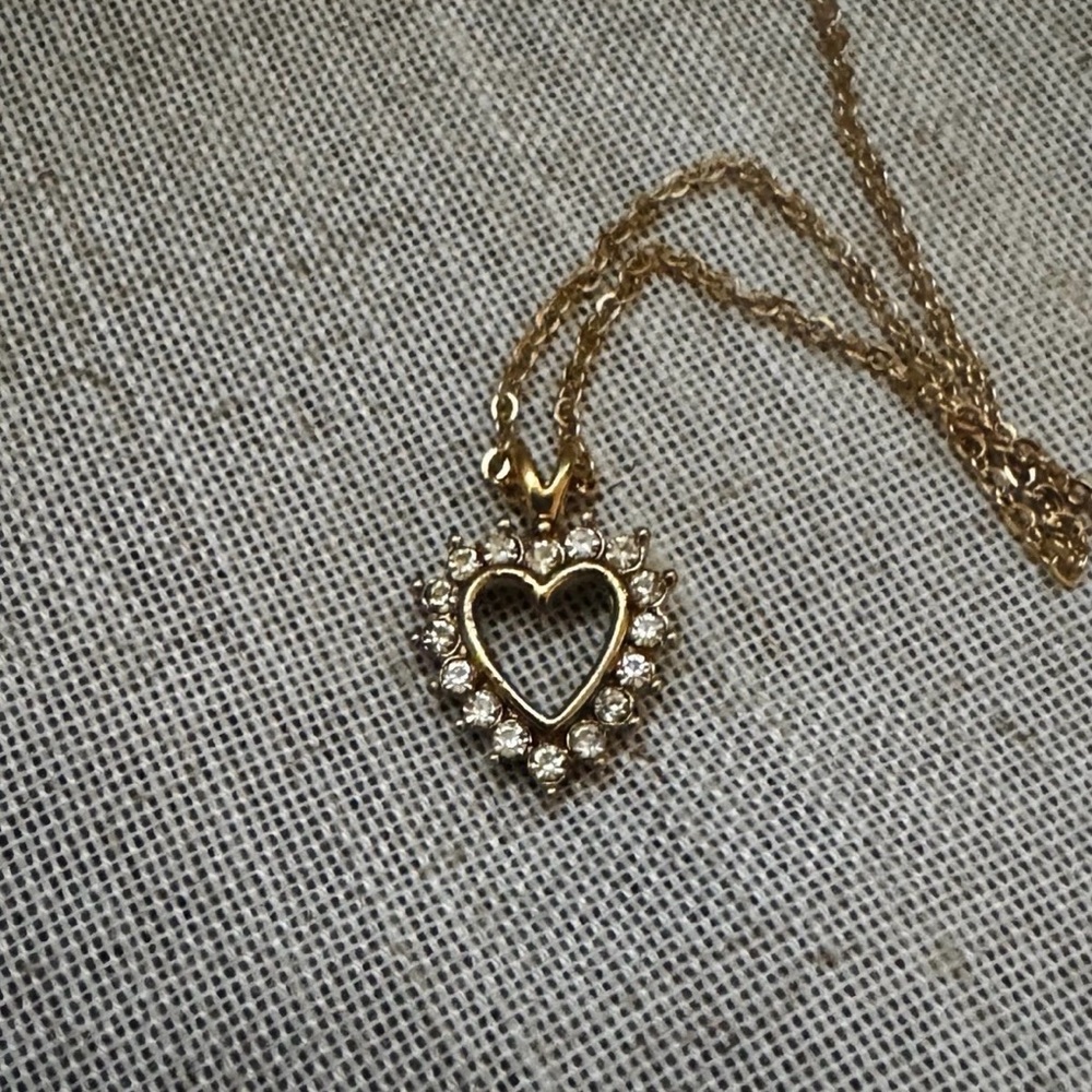 Sarah Coventry Vintage Gold Heart Rhinestone Crystal Pendant Necklace NWT